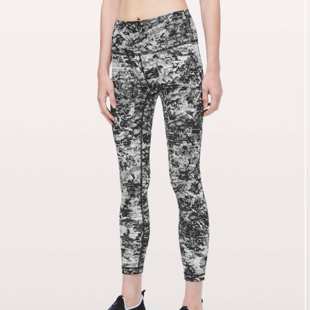 lululemon wunder under 7/8 tight 🌟